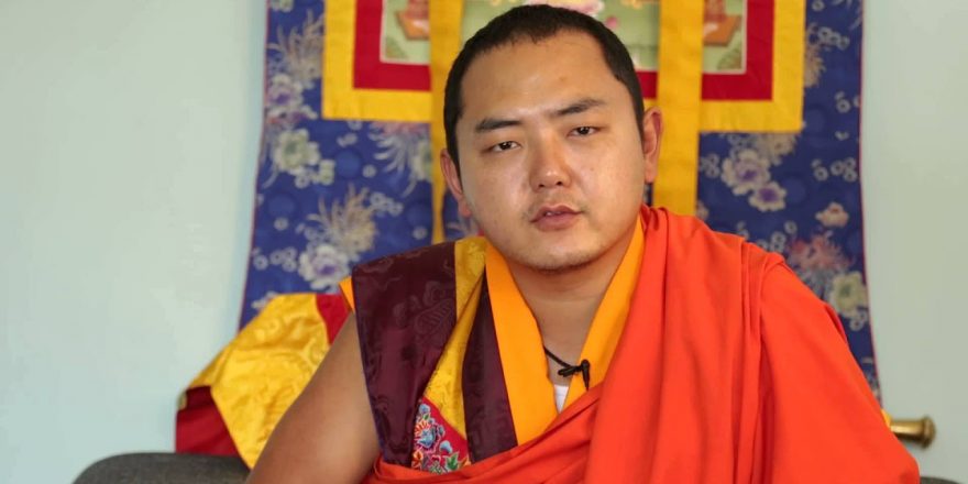 Kyabje-Khamtrul-Rinpoche-Jigme-Pema-Nyinjadh-880x440
