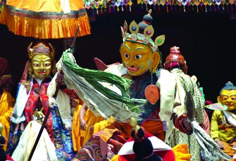 guru-nyima-oeze-hoa-than-duc-lien-hoa-sinh-1048